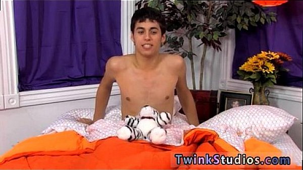 Gay porn mature men urinal It's pretty molten to witness this