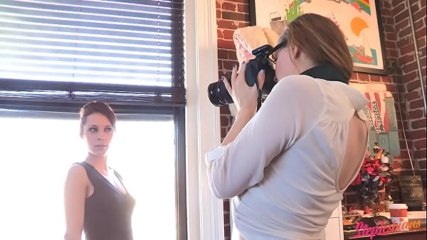 StepLesbians - A Photo Shoot Becomes A Lusty Sex Session  