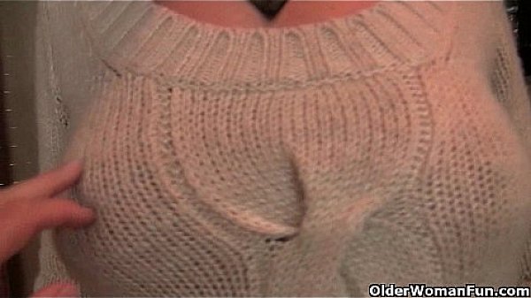 Mature redhead mom gets finger fucked by photographer