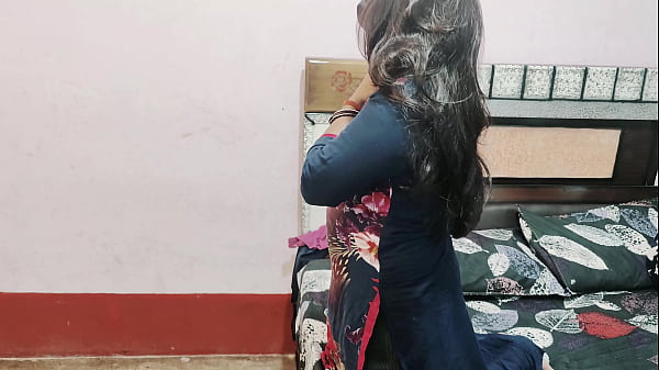 भाई ने सौतेली बहन को चोद कर वीडियो बनाया  