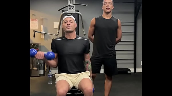 moreno da academia deu mole meti pika nele 