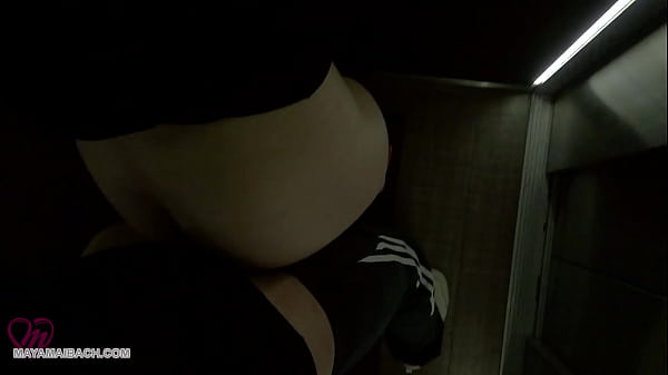 18yo sweet girl fucked at the shopping center