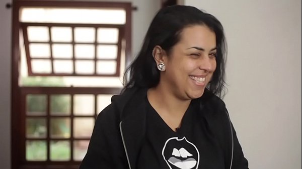 Duelo de Xgirls: Mayanna e Yalova  