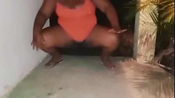 Vizinha bbw casada recebendo pau  