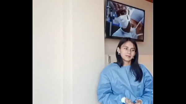 BELLA UNIFORMADA EN LA. CONSULTA SE COME MI VERGA SOLO POR ESTAR ABURRIDA EN EL TRABAJO, REGRESAR&Eacute; TODAS LAS SEMANAS POR MI CHECKEO