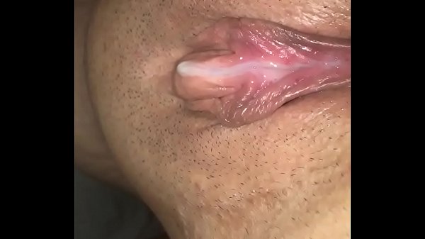 Pregnant wife is really wet