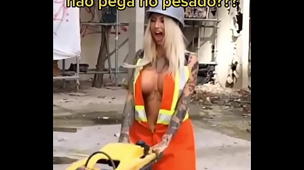 Algu&eacute;m sabe o nome dessa loira perfeita  