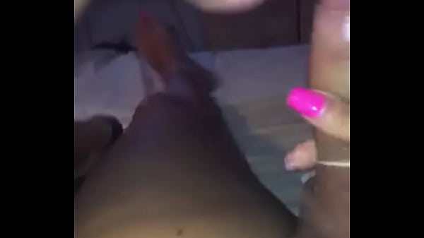 ⋆ Travesti botando o boy pra sentar gostoso 