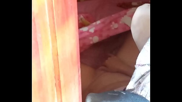 Boyer espiando esposa