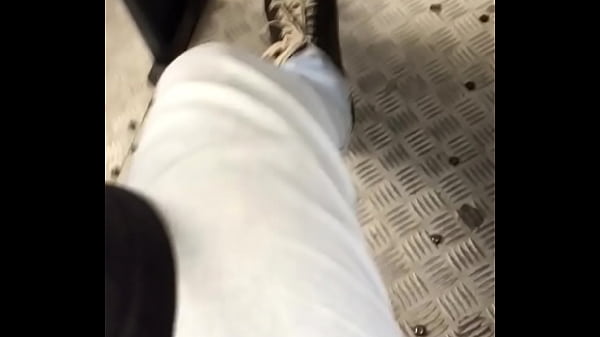 GOZANDO NO BUS&Atilde;O