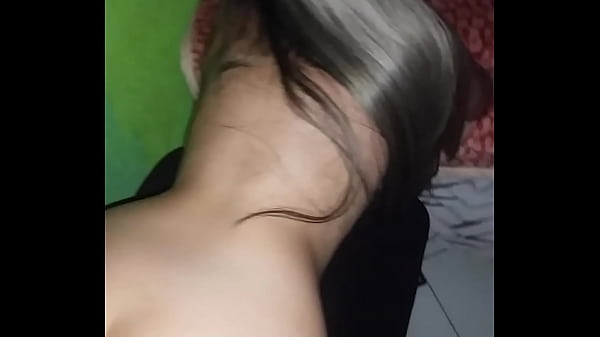 Skarlet ama fazer amor assistindo jogo