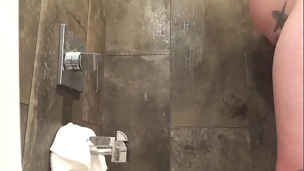 Xvideos laized first video showering  