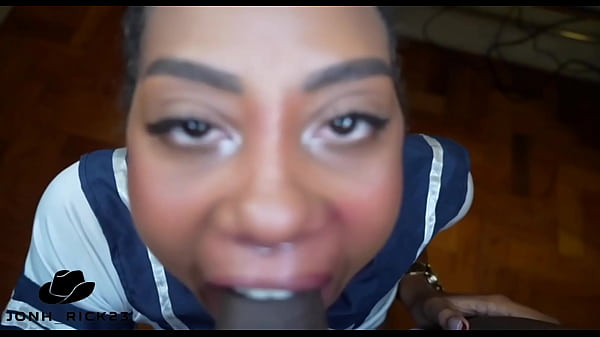 ELA ESTAVA T&Atilde;O ESTRESSADA COM OS ESTUDOS QUE PRECISEI COMER A BUNDA DELA PRA ALIVIAR O ESTRESSE