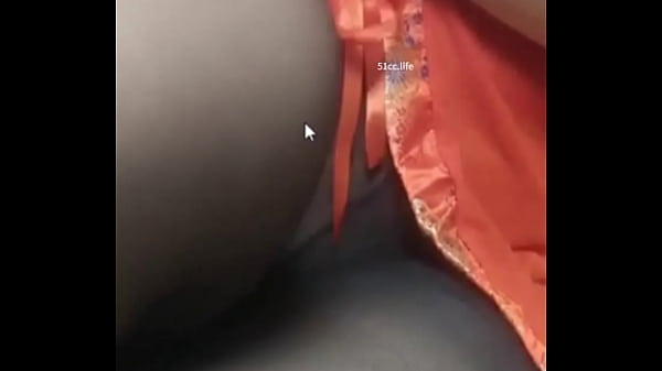 居然用着呢变态的东西