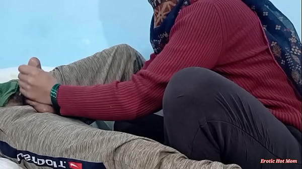 I had an amazing time tonight with my Indian Bhabhi masturbating me nice handjob and jerking me off 