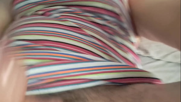 Masturbacion con salchicha vestida de zorra