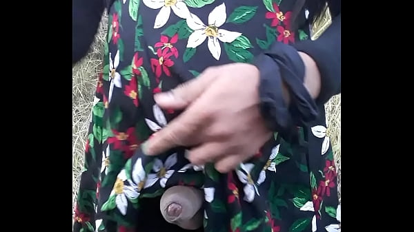 Cdzinha bruna se exibindo na