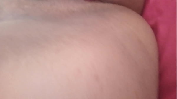 Novinha com a buceta meladinha