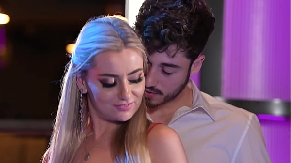 Nightclub Adventures Chapter 2: Nympho Babes Emily Belle And Vera Jarw Initiate A DP Gangbang In The Club GP3066