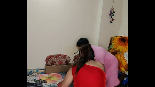 Desi bhabhi in red giving hard blowjob to boss