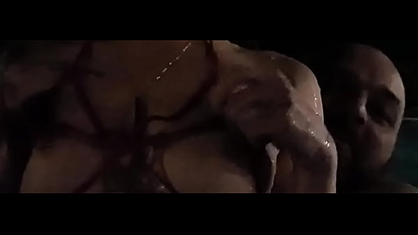 Flashing perfect tits while swimming in the pool