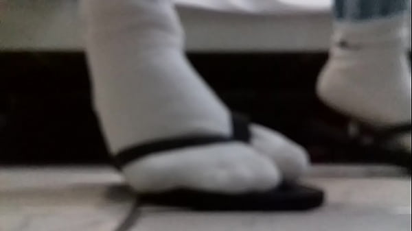 Aproveitando o chinelo do meu vizinho 