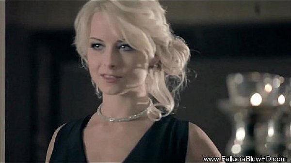 Experience The CFNM Blowjob