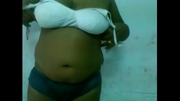 mallu aunty stripping and showing her ass