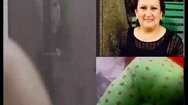 Se&ntilde;ora espiada  en la regadera  