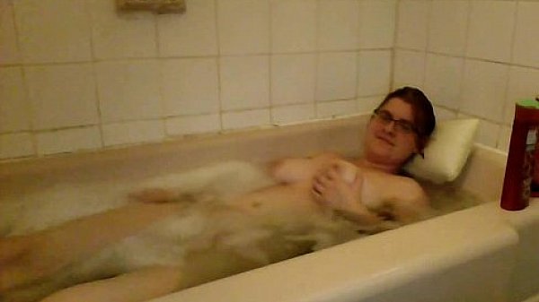 Sexy girl take bath