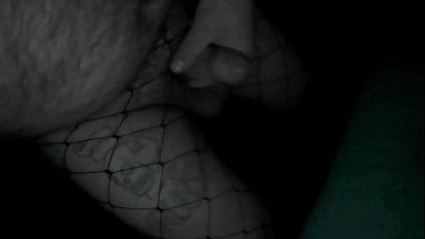 Ночная мастурбация гея в черных колготках  