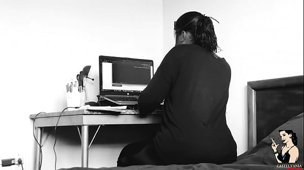 Trailer - Alice Vilella Negra milf se masturbando vendo Castelvania Porn