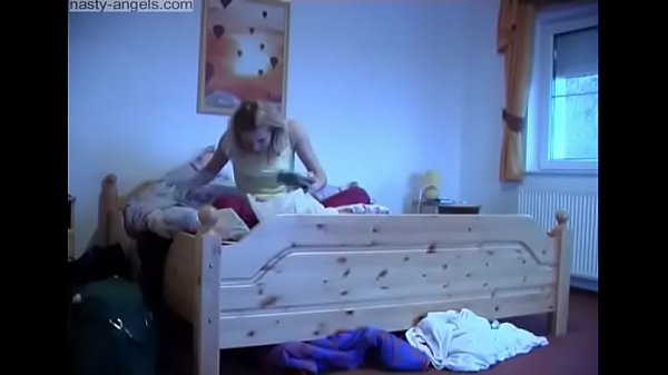 Girl screams untill orgasm