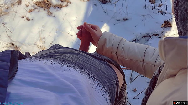 Идеальная мастурбация в лесу от прекрасной милфочки  