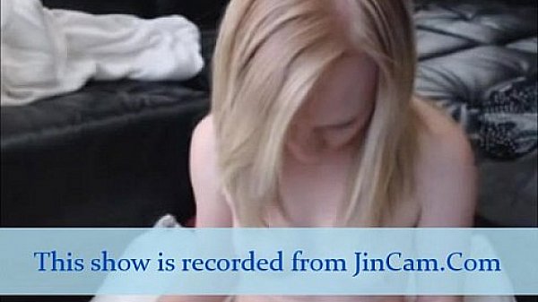blonde camgirl play toys