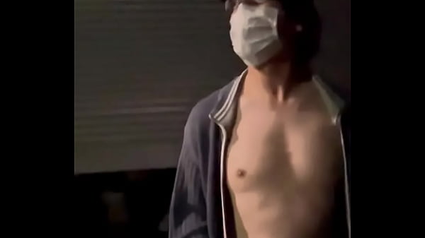 女装まゆの深夜露出