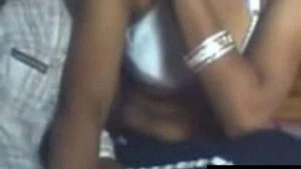 Desi Couple Flashing: Free Indian Porn Video 7b