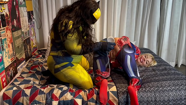 Wolverine e Mulher Aranha - Sem pregas para voltar para casa