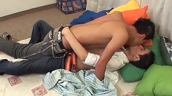 Young Latinos Alfonso and Leonardo Fuck Bareback