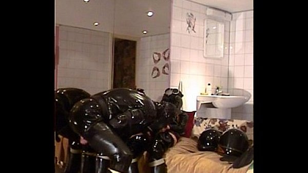Roxina2003EncasedRubberSlut010403XXXL.MPG