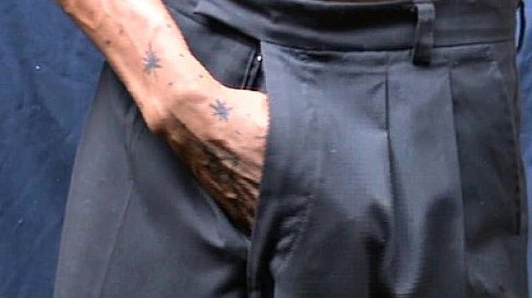 horny man wants pussy by kingaries99@yahoo.com.