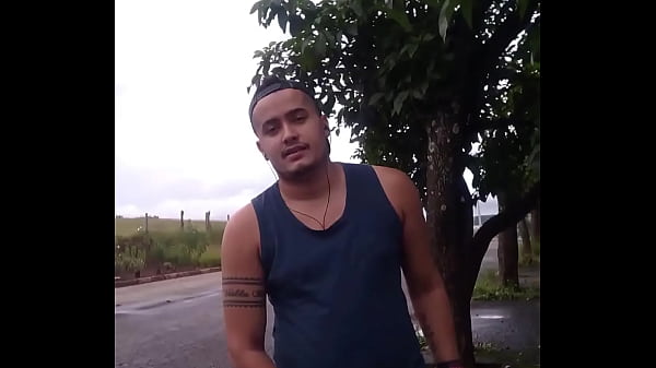 Punheta m&atilde;o amiga