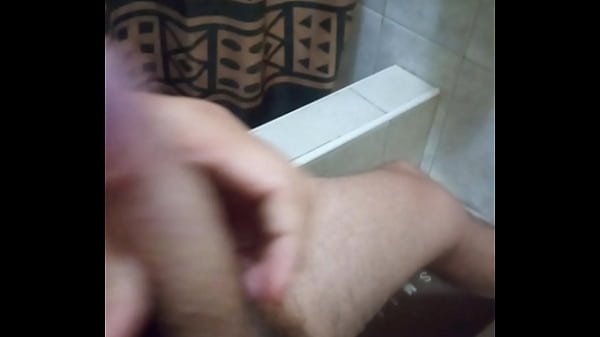 masturb&aacute;ndome en el trabajo en el tiempo de descanso  