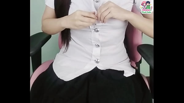 นักศึกษา หลุด น้องนิว XXX สาวสวยขวัญใจคนไทยโชว์เสี่ยวหน้าโต๊ะคอม ใช้จู้ปอมหยัดโชว์เสี่ยวมาก