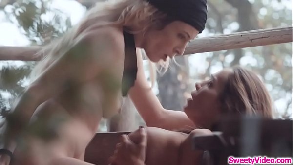 Lesbian babe runs away to lick her bffs sweet pussy