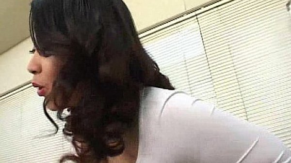 Big titted speaker in mini skirt makes men really horny as she talks