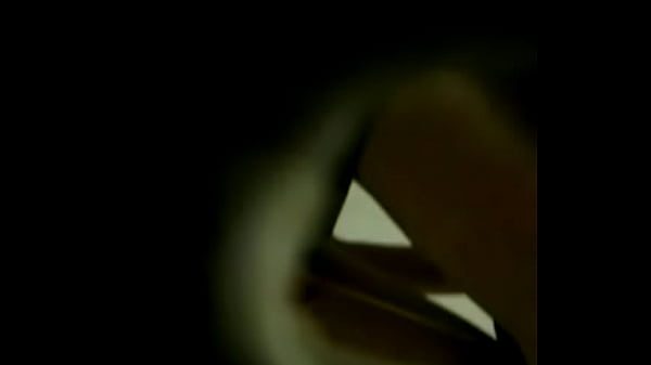 espiando a mi amiga en el ba&ntilde;o