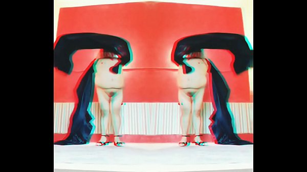 GORDA EN VESTIDO NEGRO  