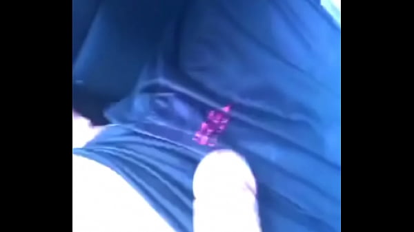 B&uacute; cu trong xe