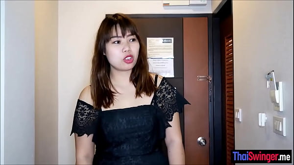 Threesome with real amateur Thai chicks